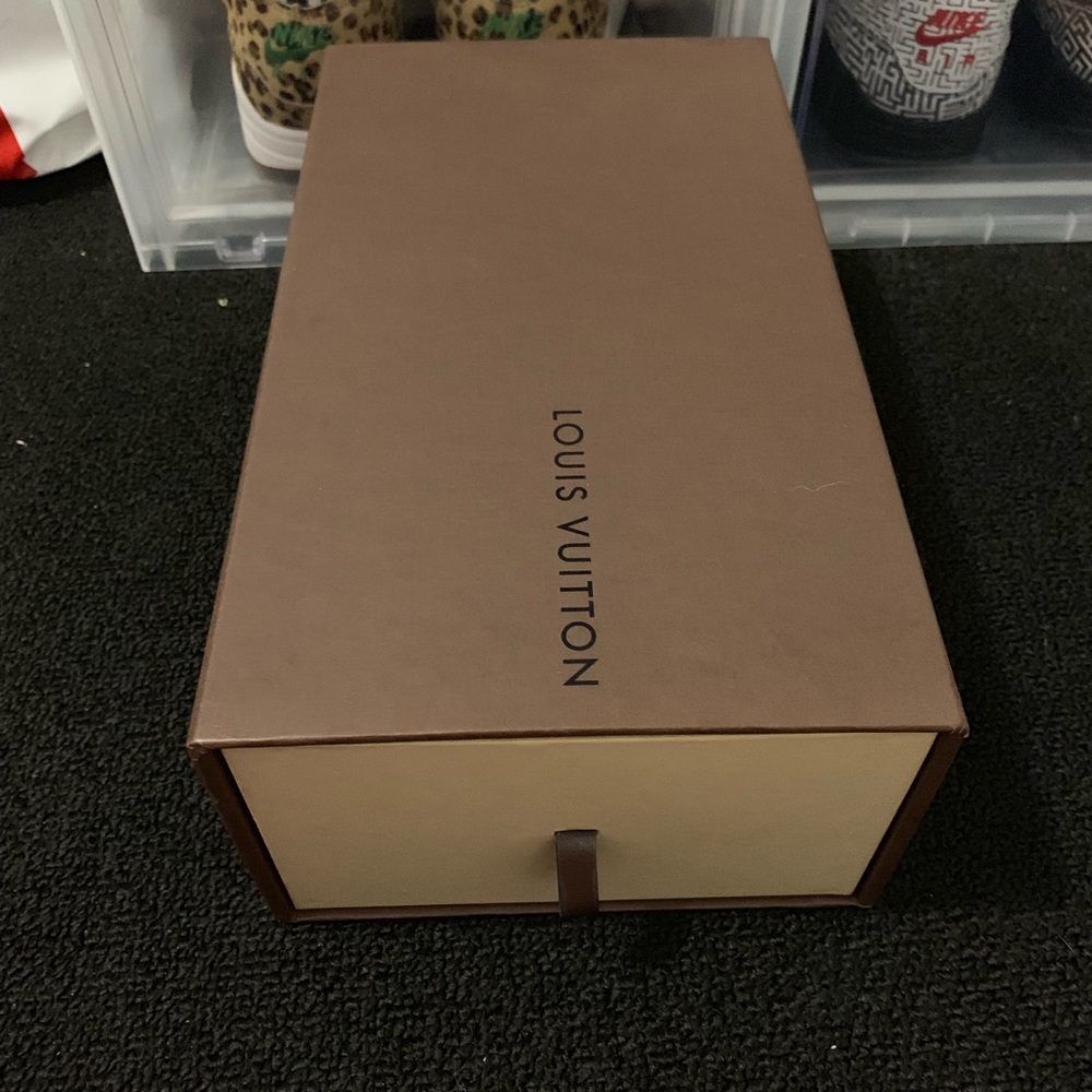 Louis Vuitton box - Picture 7 of 8